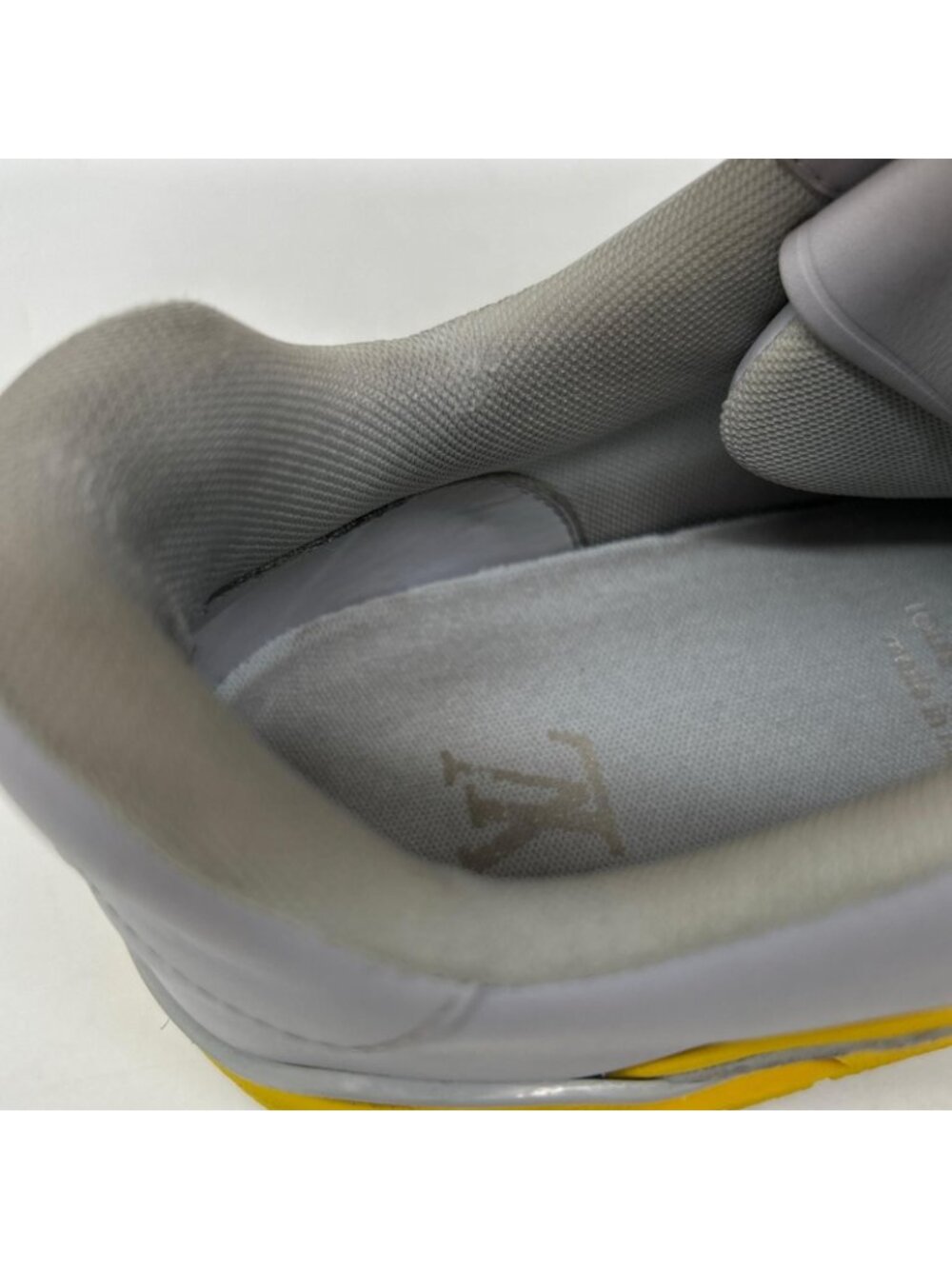 Louis Vuitton LV Trainers Sneakers - Picture 10 of 11